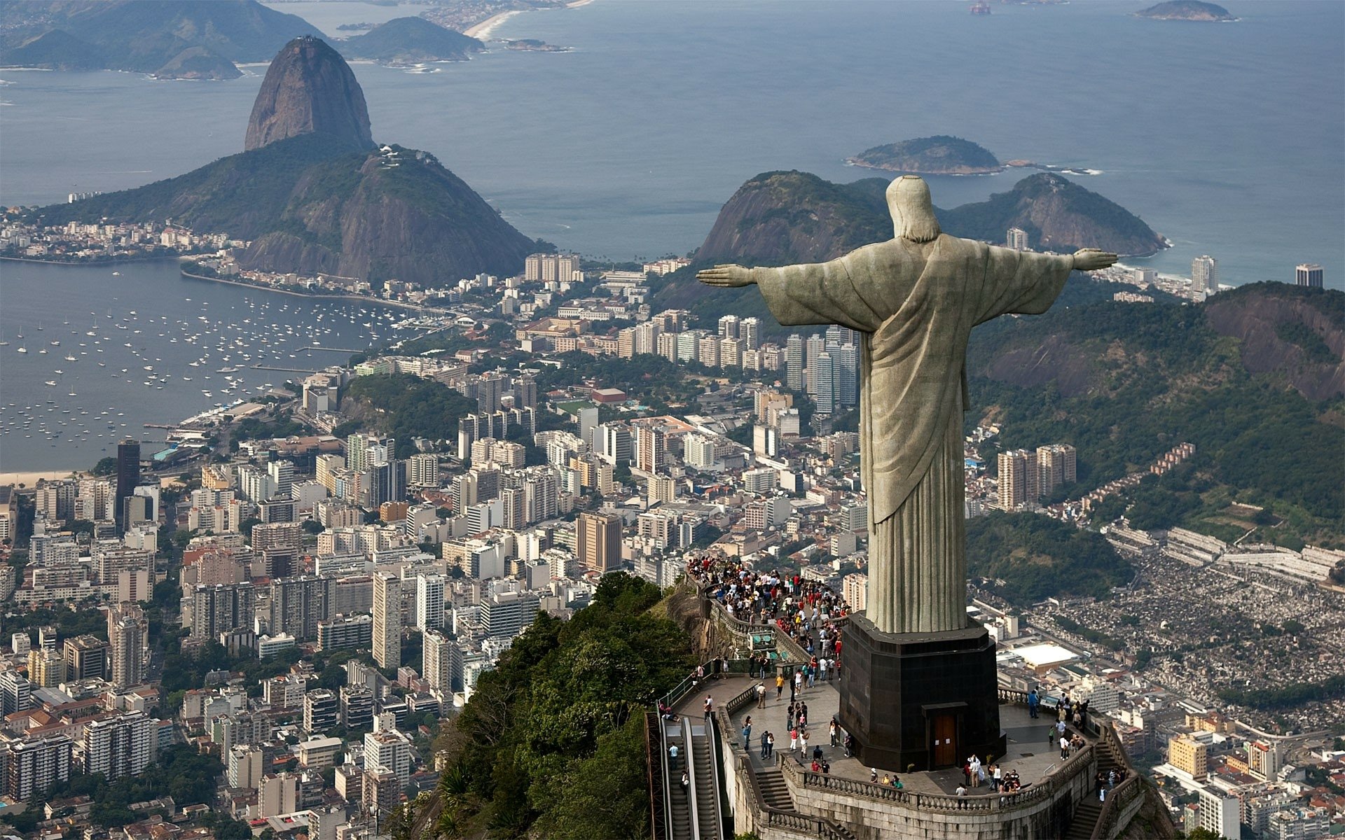 Cristo Redentor e vista aérea do Rio